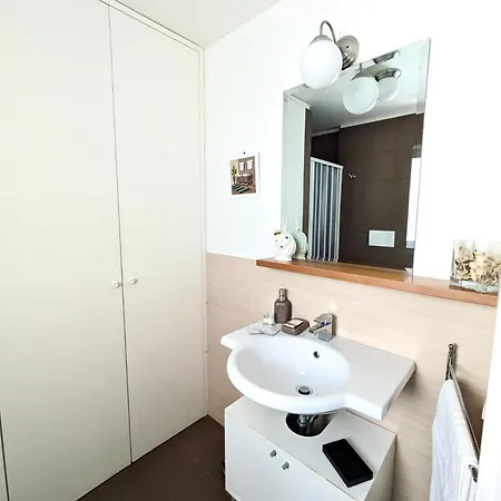 Mare Del Sud , Lovely With Sea View Apartmán