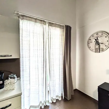 Mare Del Sud , Lovely With Sea View Apartmán *